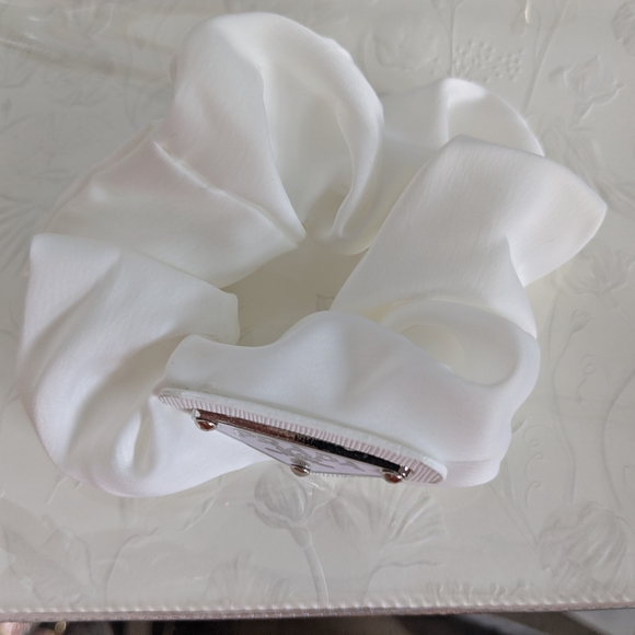 Prada White Silk Hair Scrunchie - Picture 4 of 4